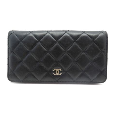 chanel portefeuille femme|Chanel handbags for men.